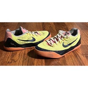 Nike Kobe 9 EM Green Volt Size 6Y
